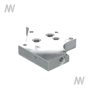 Oil distributor on gearbox housing - More 5